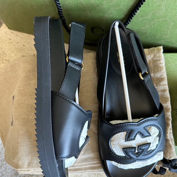 GUCCI sandals. NEW!! - Picture 8 of 9